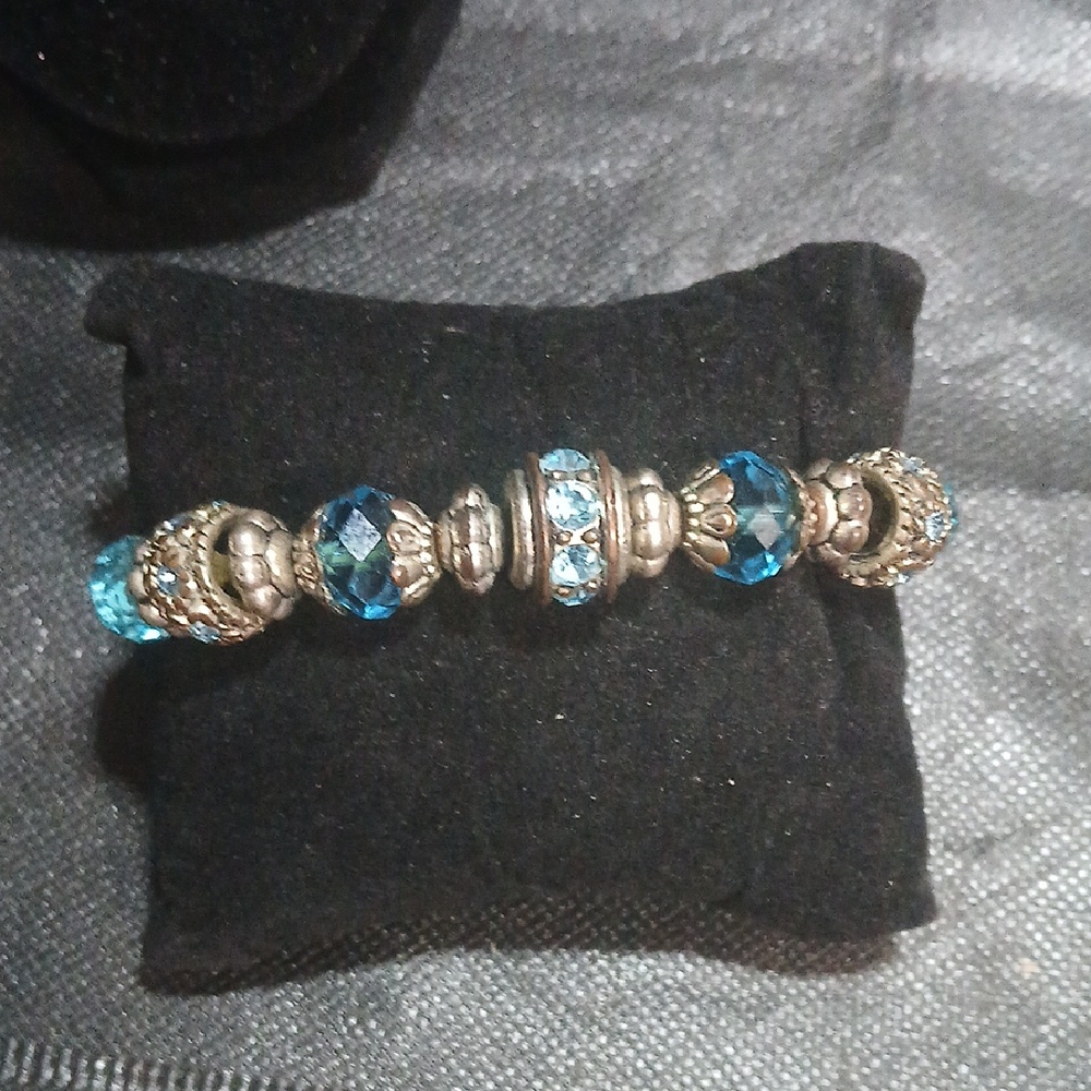 Chic Silver and Blue Crystal Bracelet